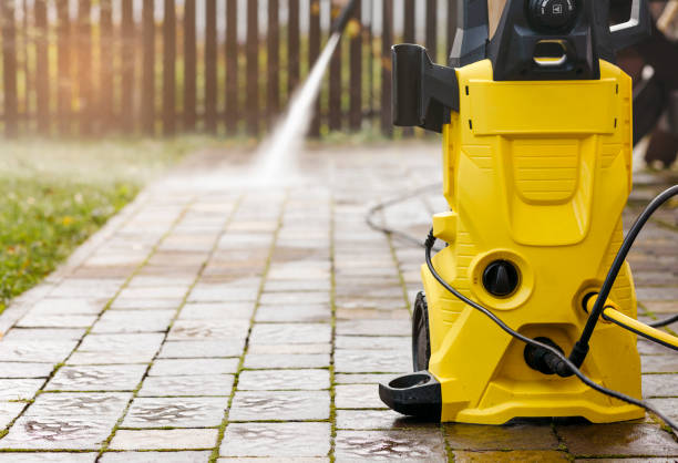 Best Sidewalk and Walkway Cleaning  in North Fond Du Lac, WI
